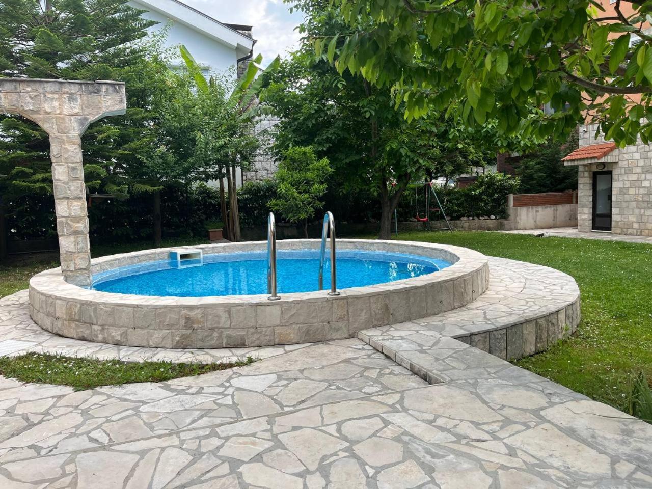 Apartments Apple Cat Montenegro Ko Bijela Bagian luar foto